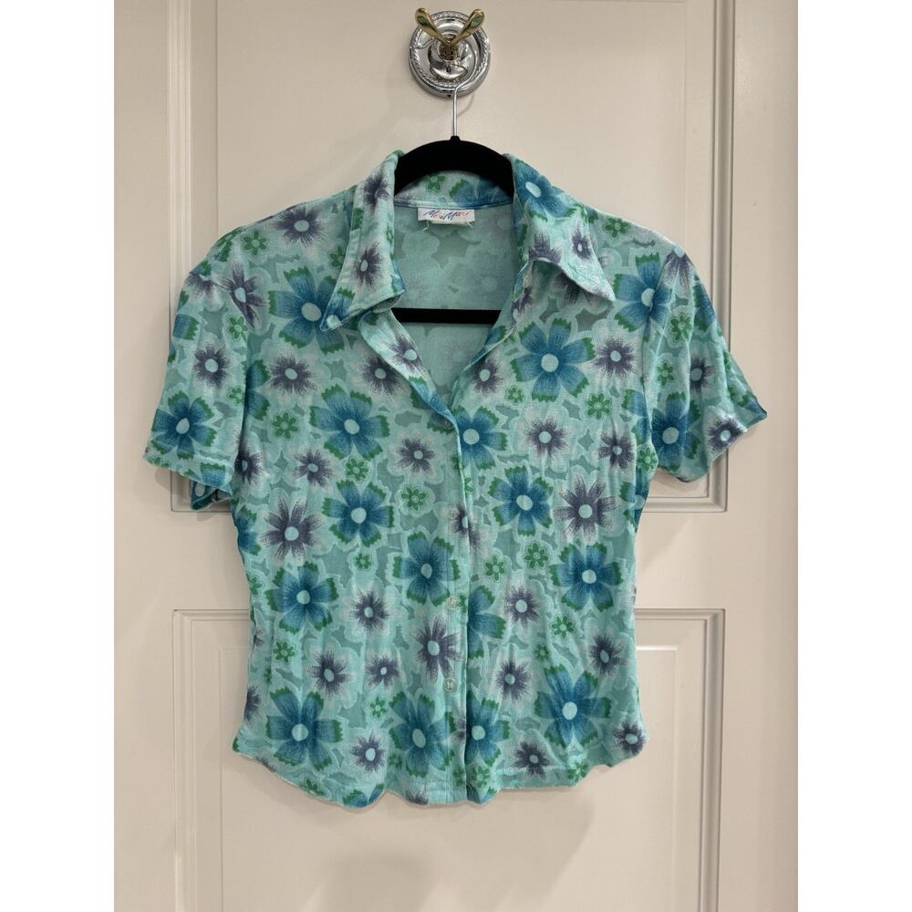 Mini Maxi Women’s Blue/Green Floral Collared Short Sleeve Button-Up Top